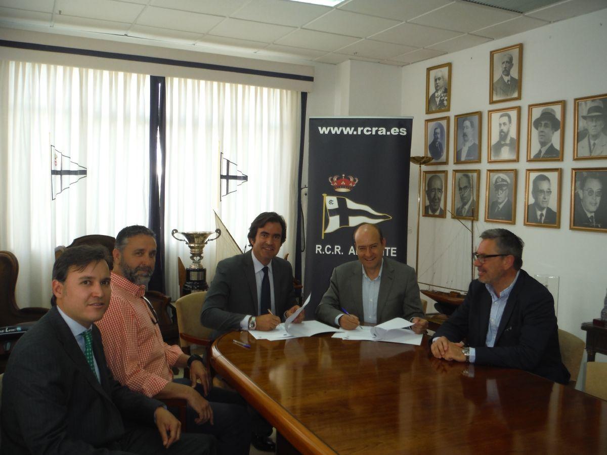 Firmado convenio de colaboración con el Club de Regatas de Alicante